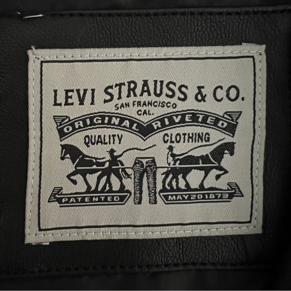 Levi Strauss Studded Faux Leather Jacket - Picture 5 of 9